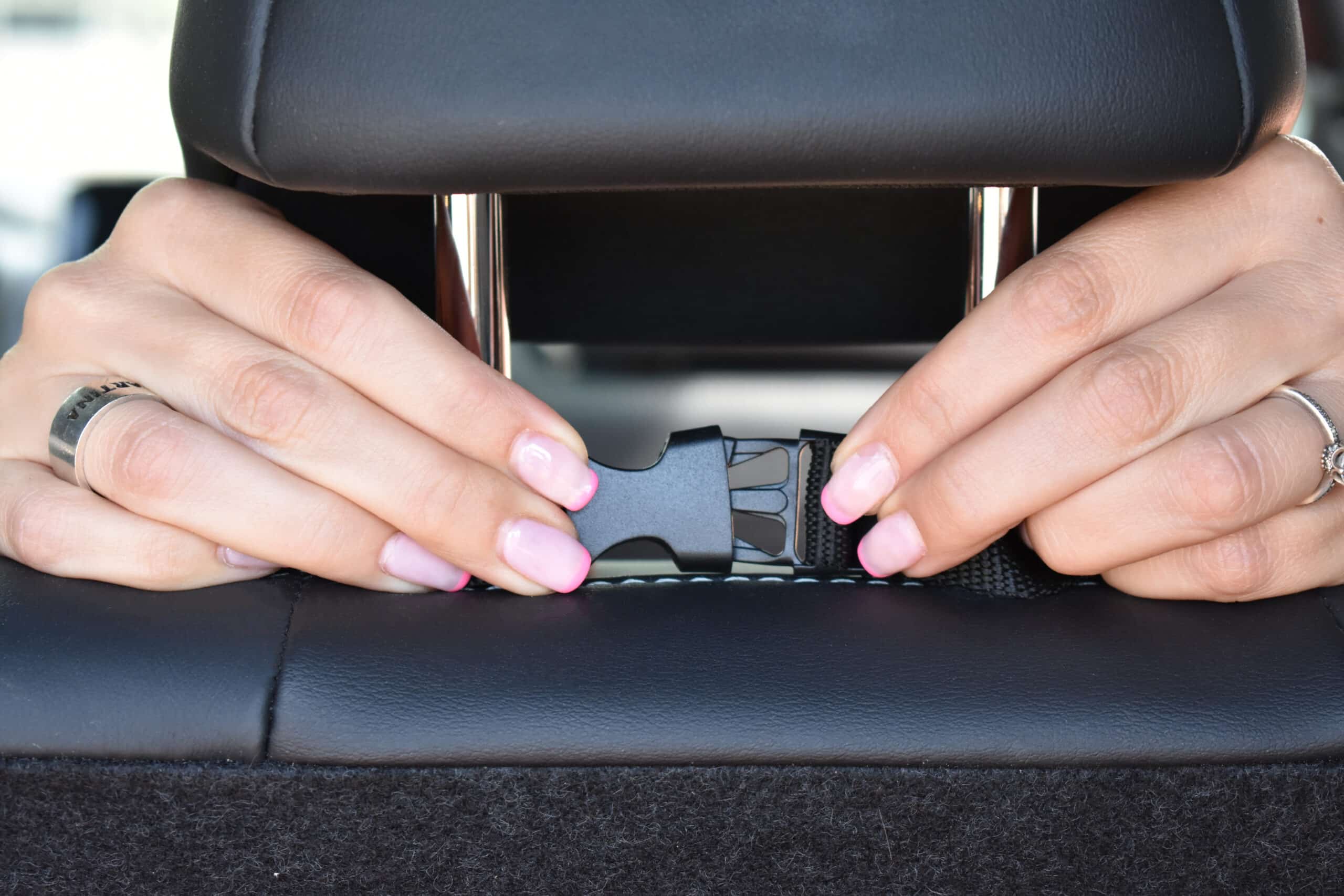 Gepolsterter Sitzschutz unter dem Autositz - Sitzschoner